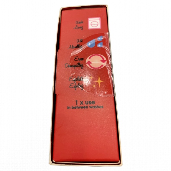 The Original MakeUp Eraser Disney Mickey & Minnie 7 Day Set with Laundry Bag NWB - Picture 3 of 6